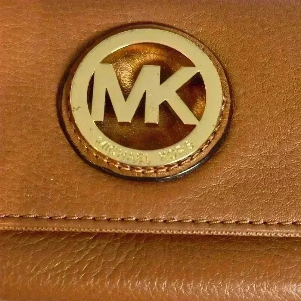 Michael Kors Fulton Flap Leather Wallet Brown - Picture 2 of 9